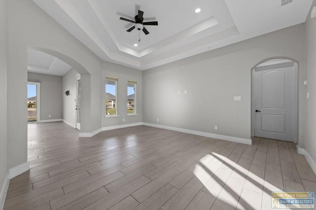 60 Whooping Crane Dr., Laguna Vista, TX 78578