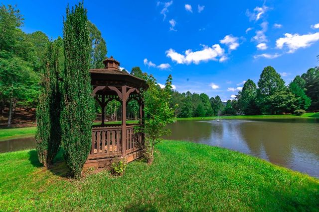 300 Cloudland Trace, Epworth, GA 30541