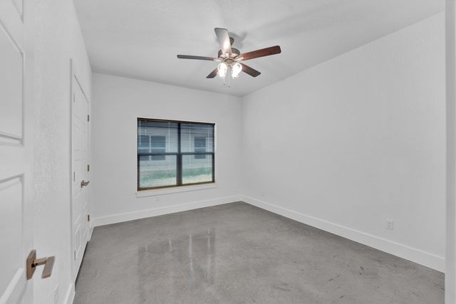 1103-15 Lois St, Kerrville, TX 78028