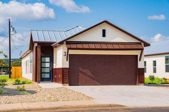 1103-15 Lois St, Kerrville, TX 78028