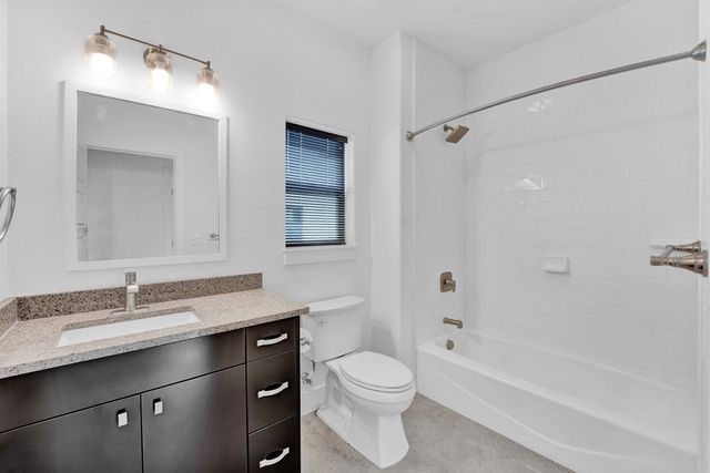 1103-15 Lois St, Kerrville, TX 78028