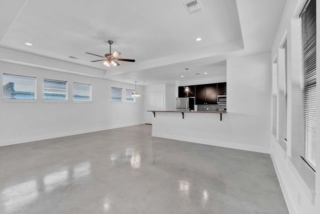 1103-15 Lois St, Kerrville, TX 78028