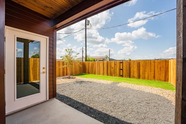 1103-15 Lois St, Kerrville, TX 78028