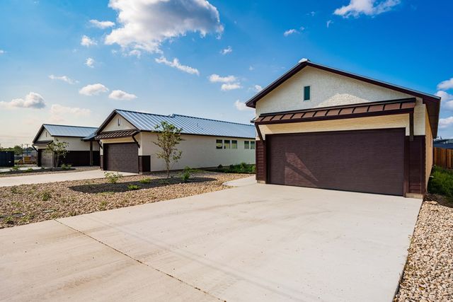 1103-15 Lois St, Kerrville, TX 78028