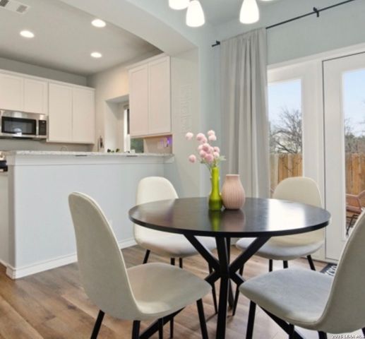 2021 Silver Oaks, San Antonio, TX 78213