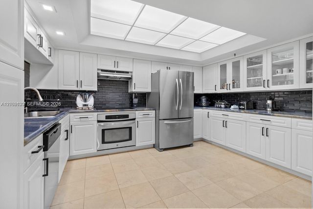 520 Brickell Key Drive A307, Miami, FL 33131