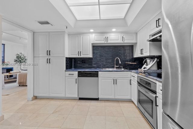 520 Brickell Key Drive A307, Miami, FL 33131