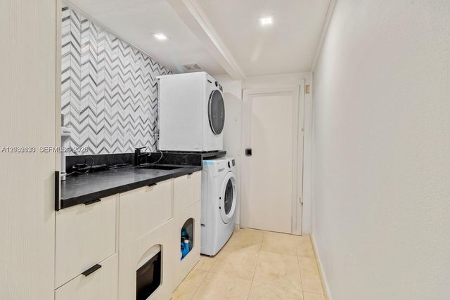 520 Brickell Key Drive A307, Miami, FL 33131