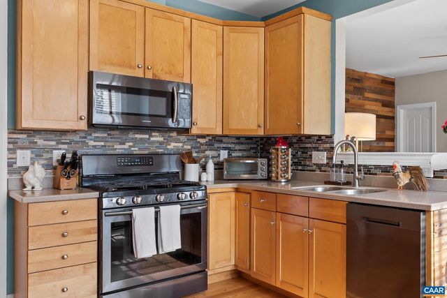 1862 CLAY DR, Crozet, VA 22932