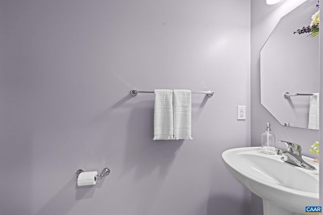 1862 CLAY DR, Crozet, VA 22932