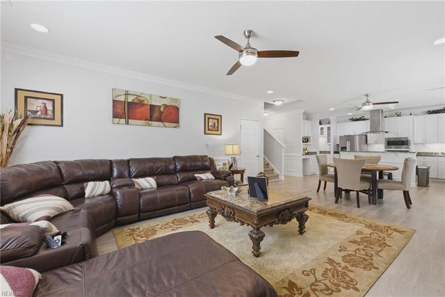 656 Vaughan AVE, Hampton, VA 23661