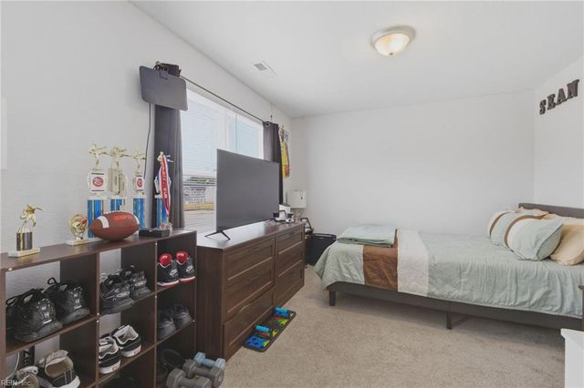 656 Vaughan AVE, Hampton, VA 23661