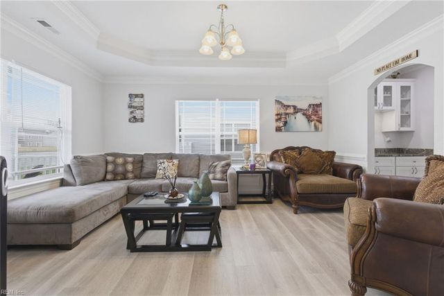 656 Vaughan AVE, Hampton, VA 23661