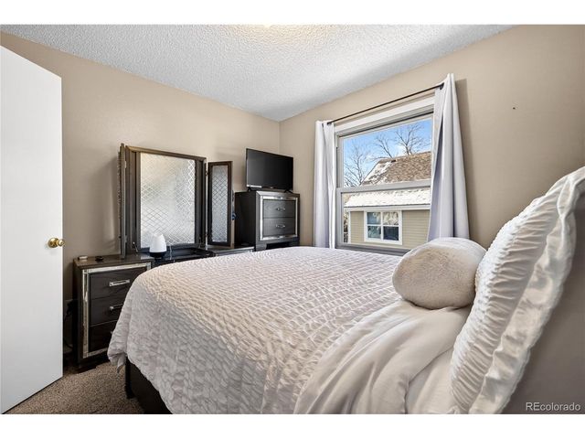 329 Butch Cassidy Dr, Fort Collins, CO 80524