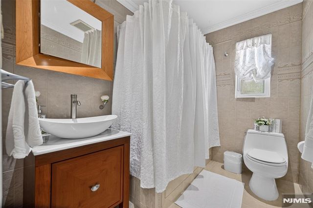 413 Maple Hill Drive, Hackensack, NJ 07601