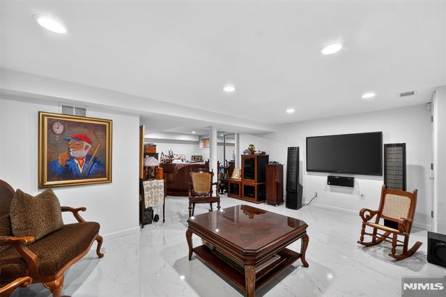 413 Maple Hill Drive, Hackensack, NJ 07601