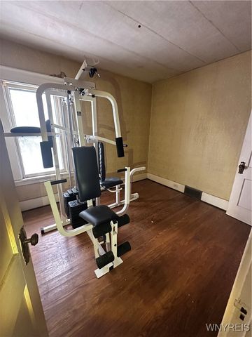 229 Sprenger Avenue, Buffalo, NY 14211