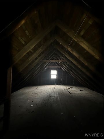 229 Sprenger Avenue, Buffalo, NY 14211