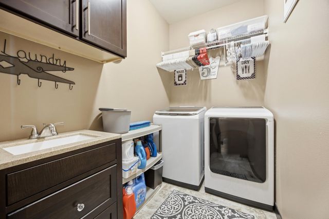 311 39th Avenue E, West Fargo, ND 58078