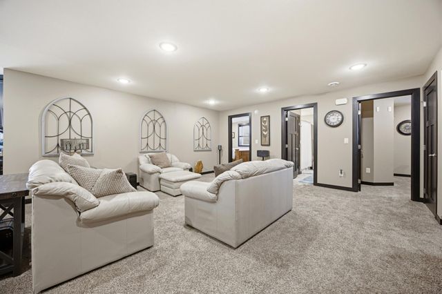 311 39th Avenue E, West Fargo, ND 58078
