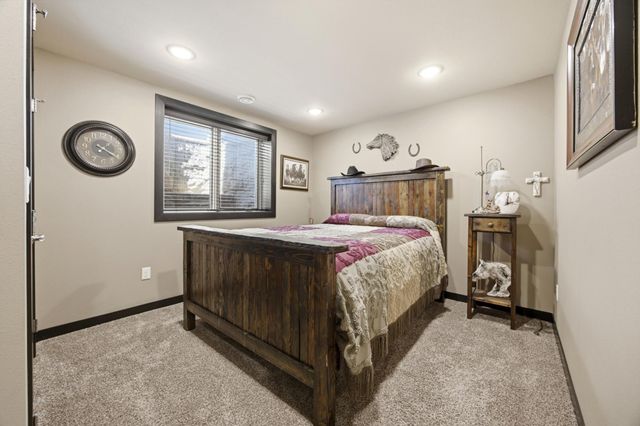 311 39th Avenue E, West Fargo, ND 58078
