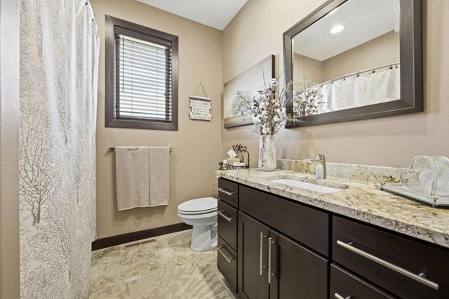 311 39th Avenue E, West Fargo, ND 58078