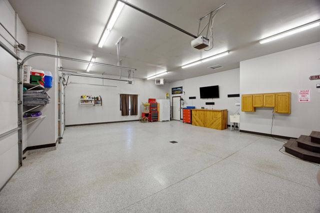 311 39th Avenue E, West Fargo, ND 58078