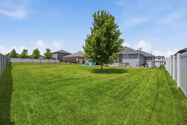 311 39th Avenue E, West Fargo, ND 58078