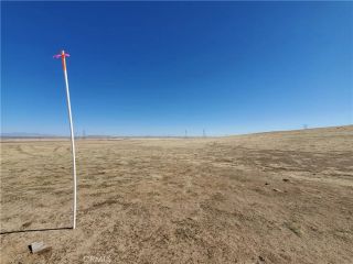 2 Ave E4, Lancaster, CA 93536