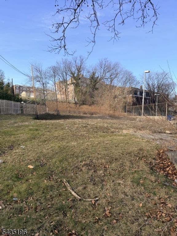 97 Clinton Ave, Newark City, NJ 07114