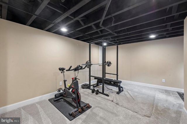 704 SWARTHMOREWOOD LN, Swarthmore, PA 19081