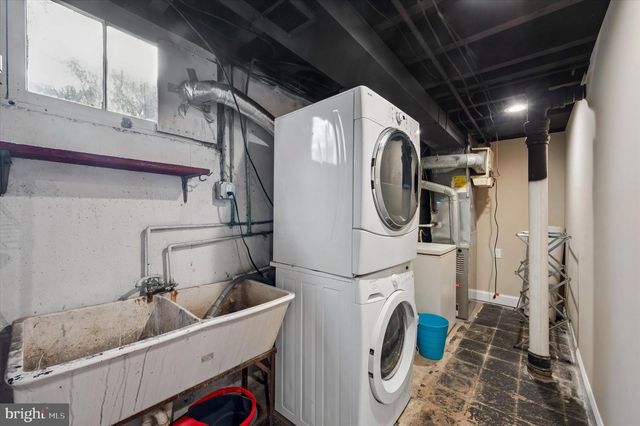 704 SWARTHMOREWOOD LN, Swarthmore, PA 19081