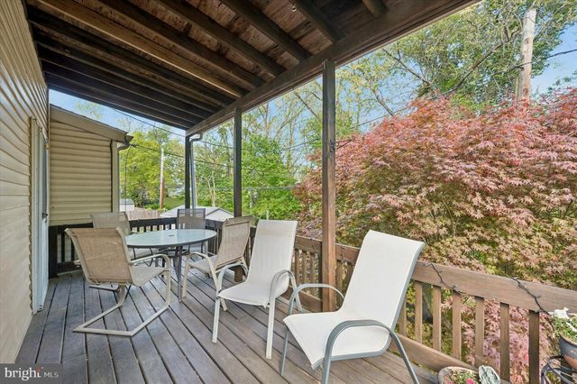 704 SWARTHMOREWOOD LN, Swarthmore, PA 19081