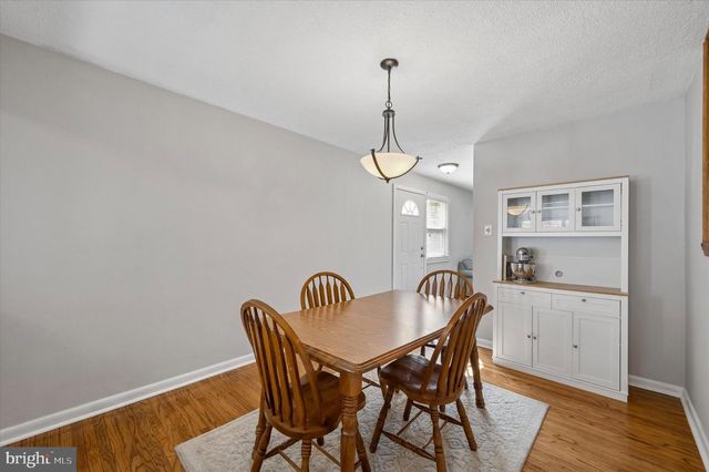 704 SWARTHMOREWOOD LN, Swarthmore, PA 19081