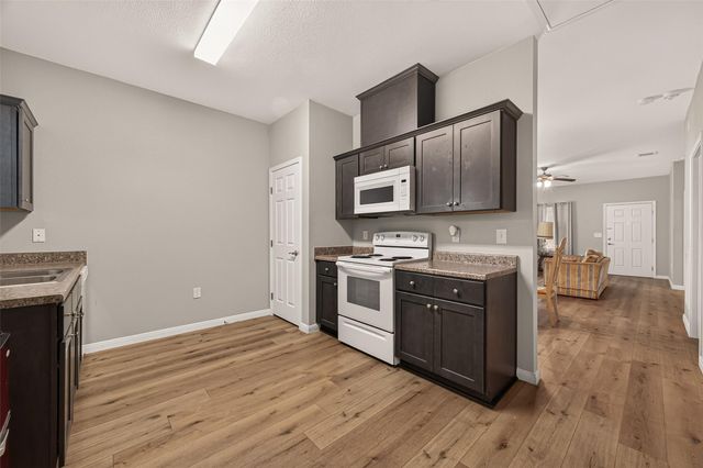 5726 Southwind Street, Houston, TX 77033