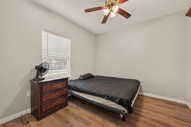 5726 Southwind Street, Houston, TX 77033