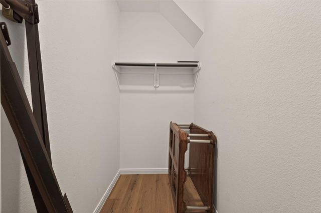 5726 Southwind Street, Houston, TX 77033