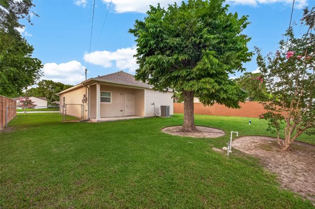 5726 Southwind Street, Houston, TX 77033