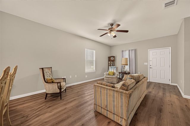5726 Southwind Street, Houston, TX 77033