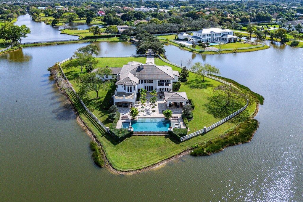 10527 El Paraiso Place, Delray Beach, FL 33446