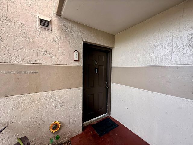 9827 Nob Hill Ct 0, Sunrise, FL 33351
