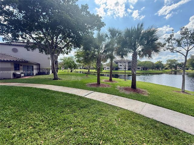 9827 Nob Hill Ct 0, Sunrise, FL 33351