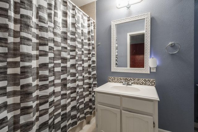 3423 Meadowview Drive, Richmond, TX 77459