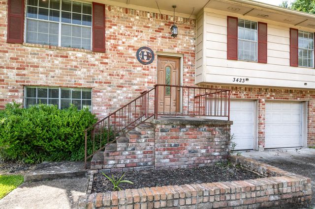 3423 Meadowview Drive, Richmond, TX 77459