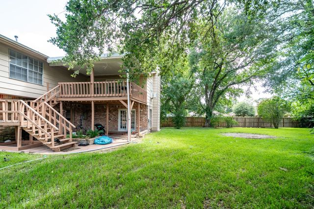 3423 Meadowview Drive, Richmond, TX 77459