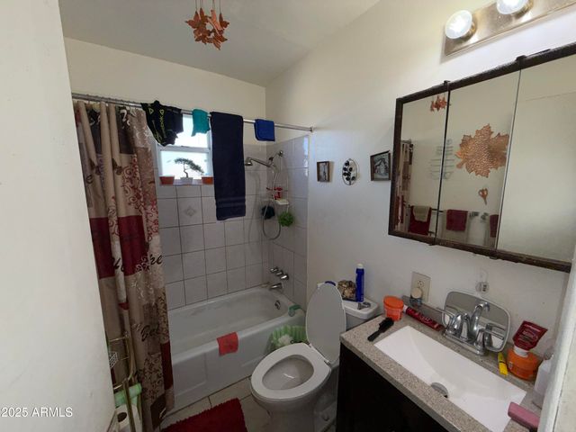 5001 S 21ST Place, Phoenix, AZ 85040