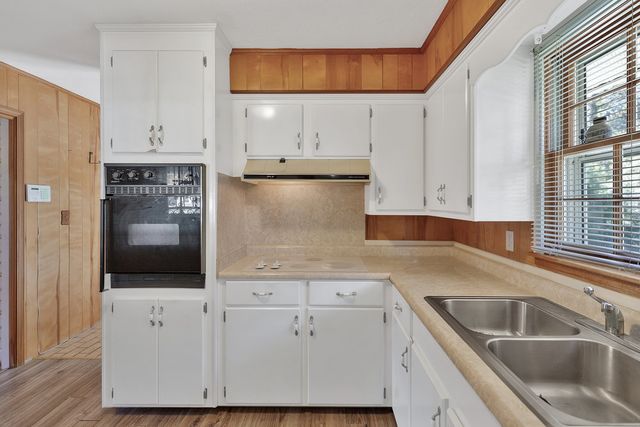 101 Lakeview Drive, Seneca, SC 29672