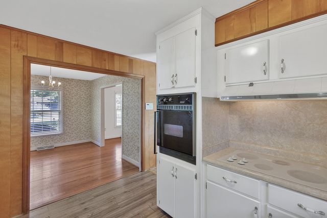 101 Lakeview Drive, Seneca, SC 29672