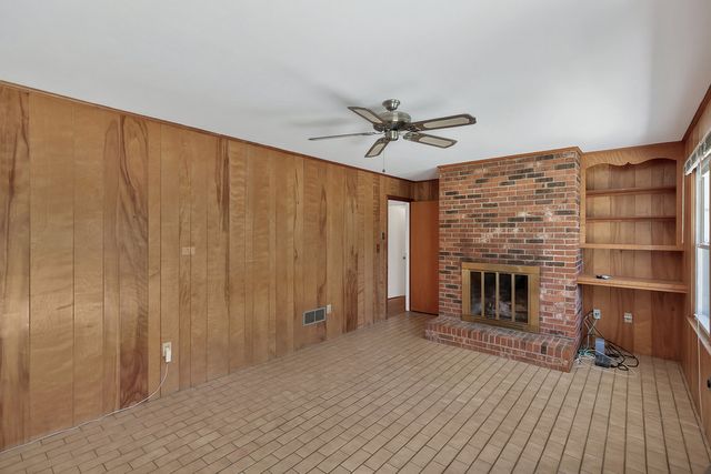 101 Lakeview Drive, Seneca, SC 29672