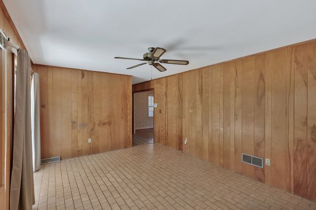 101 Lakeview Drive, Seneca, SC 29672